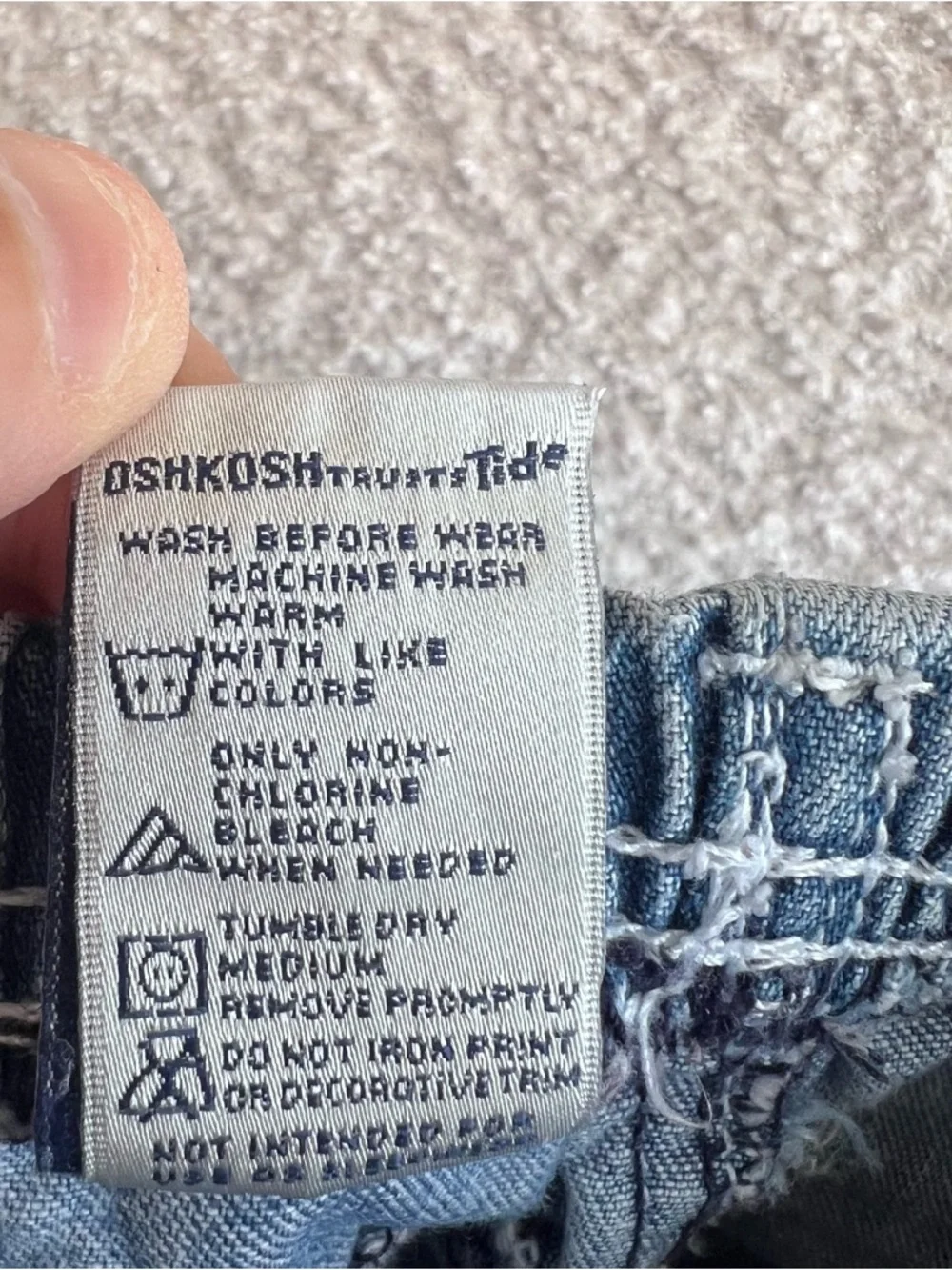 Osh Kosh B’Gosh Vintage Retro Baby Blue Denim Embroidered Jeans‎ Size 3-6 Months